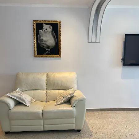 Ubytování v soukromí Shared Apartment! Piso Compartido! общая квартира! *