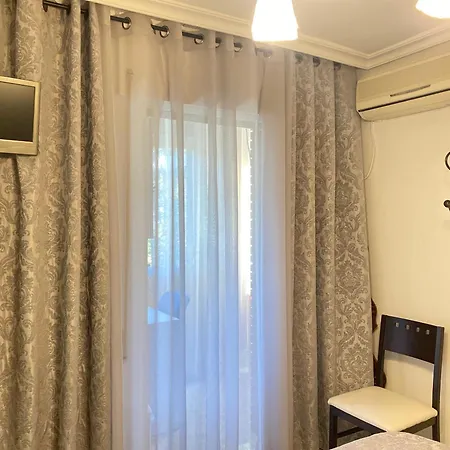 Shared Apartment! Piso Compartido! общая квартира! Ubytování v soukromí *