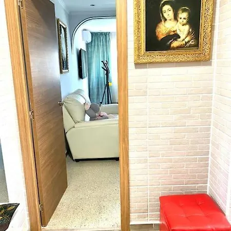 Shared Apartment! Piso Compartido! общая квартира! ホームステイ *